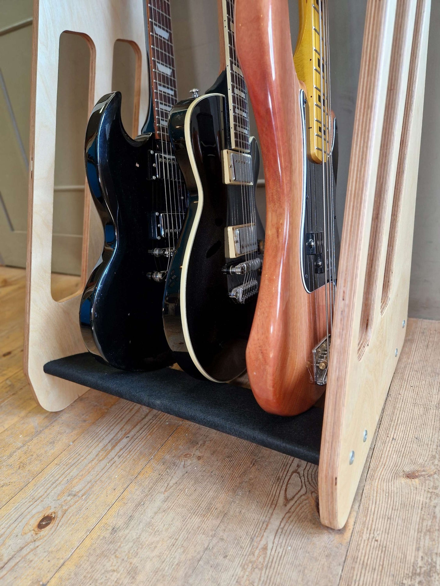 Noisy Hammer "Den 3" Guitar Rack System