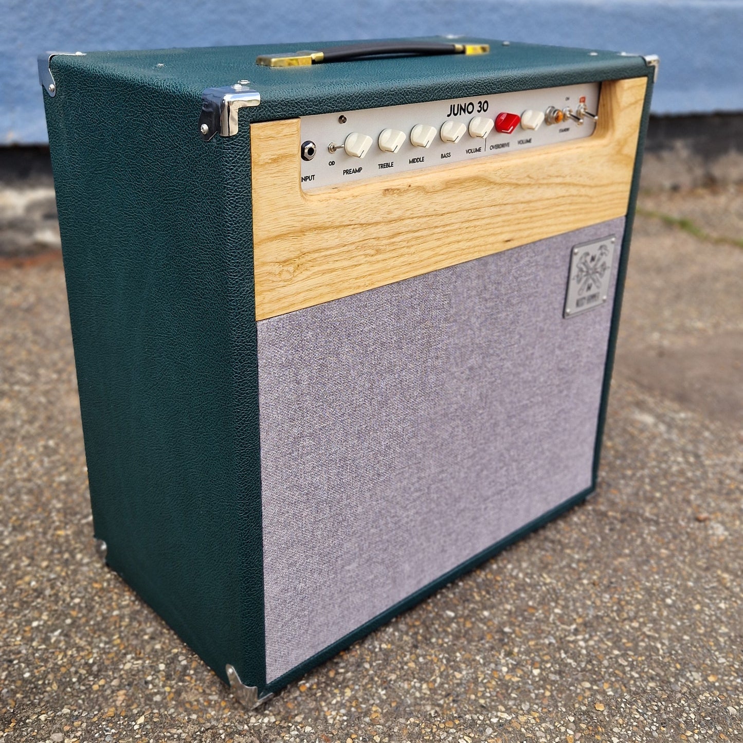 Noisy Hammer Juno 30 Guitar Combo Valve Amplifier