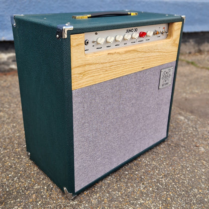 Noisy Hammer Juno 30 Guitar Combo Valve Amplifier