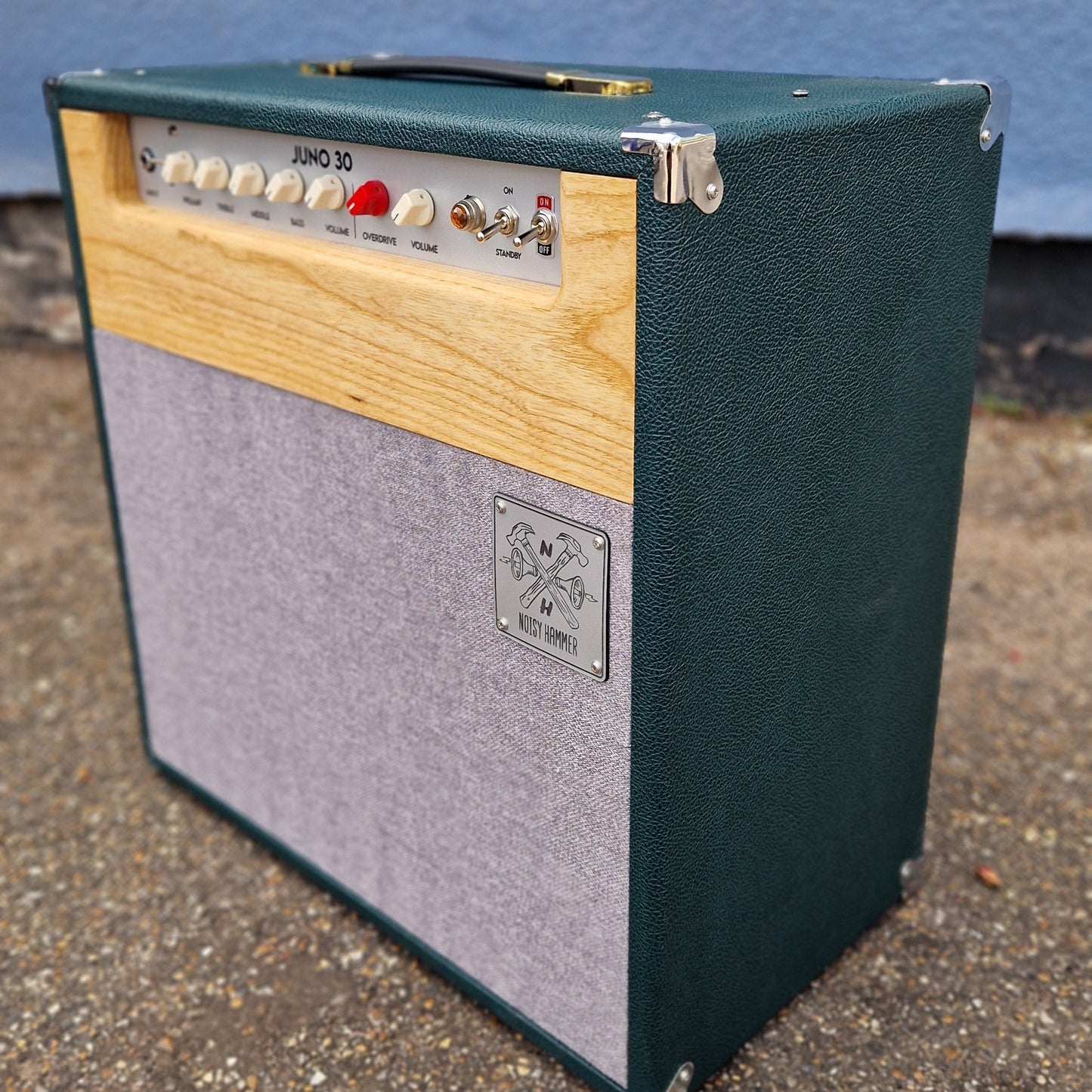 Noisy Hammer Juno 30 Guitar Combo Valve Amplifier