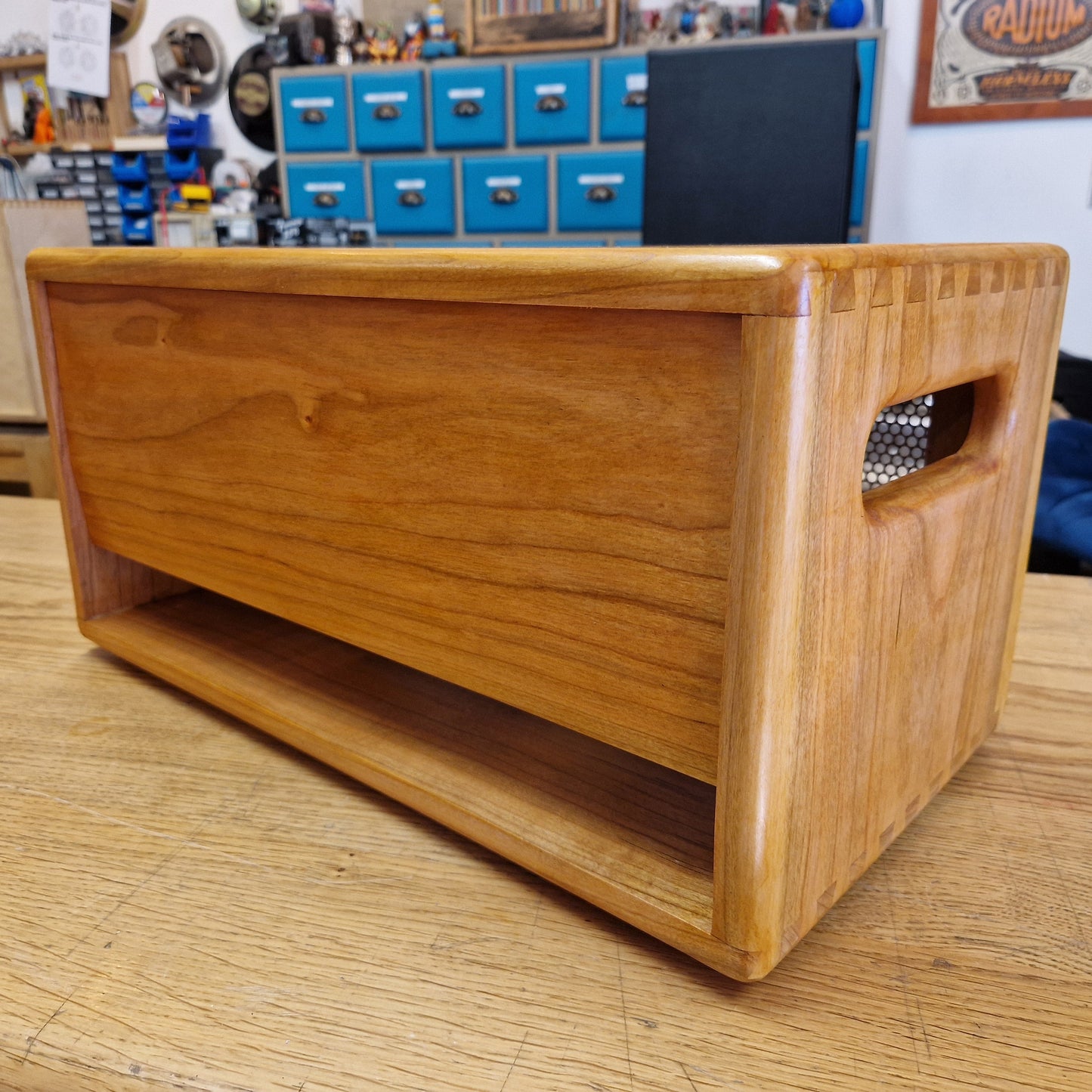 Noisy_Hammer_Trainwreck_Amp_Headshell_Teak Front