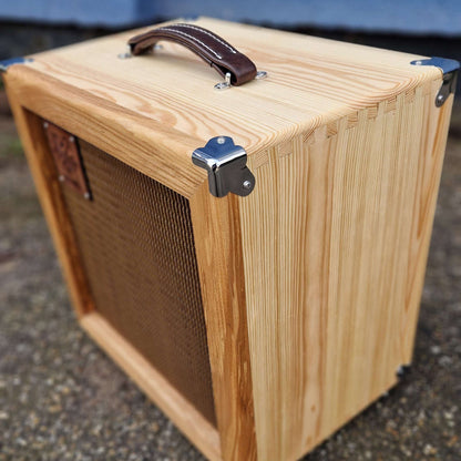 Pine Special 1x10" Guitar Speaker Cabinet