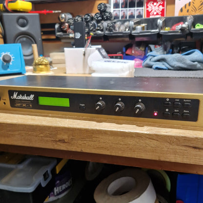 Processeur d'effets guitare en rack Marshall JFX-1 - RARE Vendu tel quel