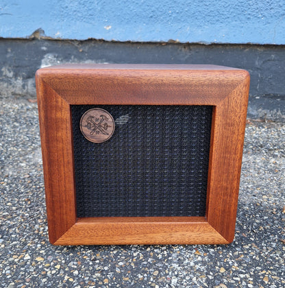 Noisy Hammer - Sapele 1x6" Guitar Speaker Cabinet